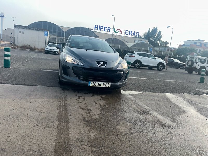 Peugeot 308 2009 - foto 1