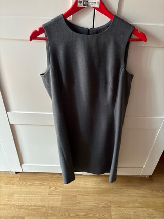 Traje chaqueta y vestido gris talla 42