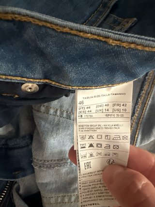 Falda Vaquera Benetton Talla 42 elastica