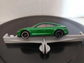 hot wheels porsche taycan turbo