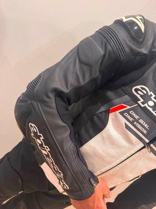 Chaqueta de cuero Alpinestars para moto