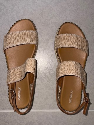 Sandalias