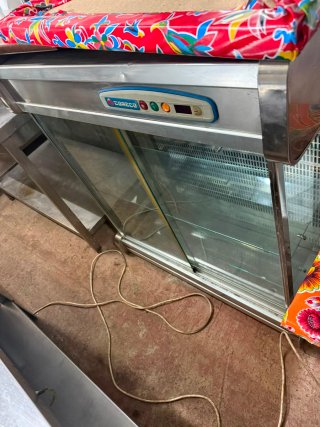 Expositor refrigerado Coreco