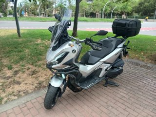 Honda ADV 350 Plata
