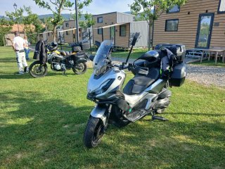 Honda ADV 350 Plata