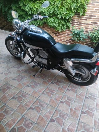 Kymco Venox 250 Negra