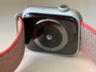 Apple Watch Series 5 44mm Nike