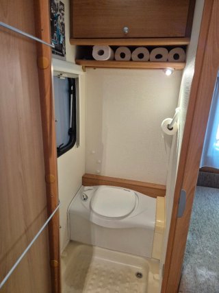 Caravana Dethleffs Lifestyle 450 DB 2008 en Berga