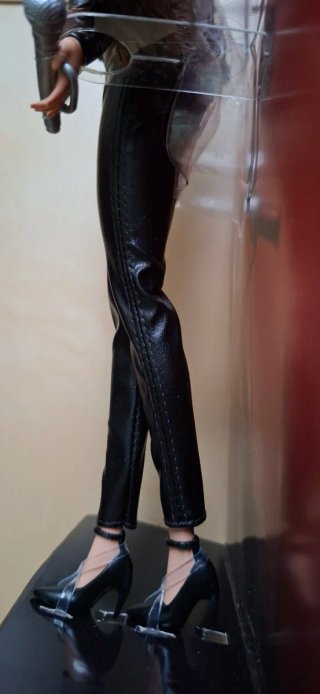 Completo Outfit Barbie Signature Miley Cyrus