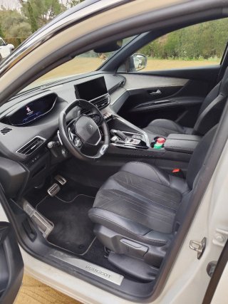Peugeot 5008 2021