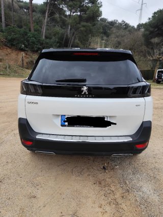 Peugeot 5008 2021