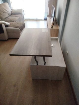 Mesa de centro Conforama nueva , urge venta