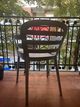 2 Sillas de Plástico Duro Exterior