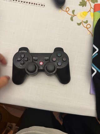 2 Comandos PS2 Uma da Red Level e outro da Nplay.
