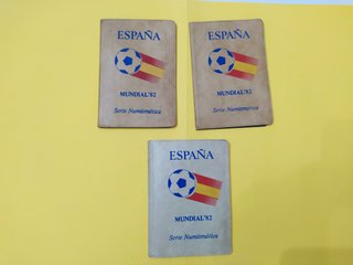 LOTE 3 CARTERAS MUNDIALES 1980 *80*81*82