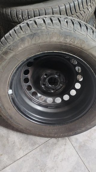 Llantas 215/65 R16 con Neumáticos Goodyear