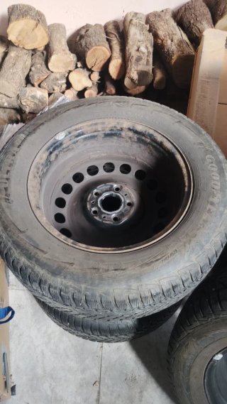 Llantas 215/65 R16 con Neumáticos Goodyear