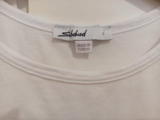 Camiseta Subdued