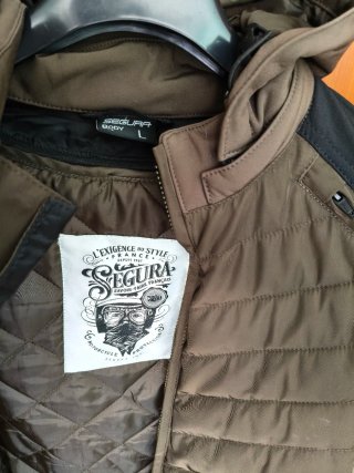 Chaqueta moto con protecciones