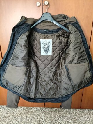 Chaqueta moto con protecciones