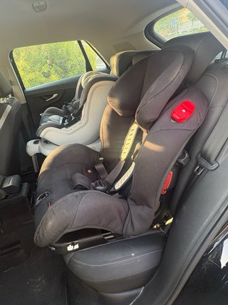 Silla de coche negra