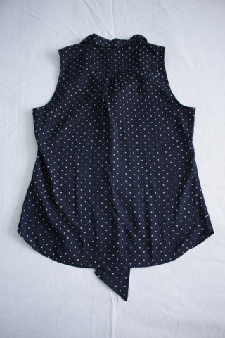 Blusa estampada sin mangas
