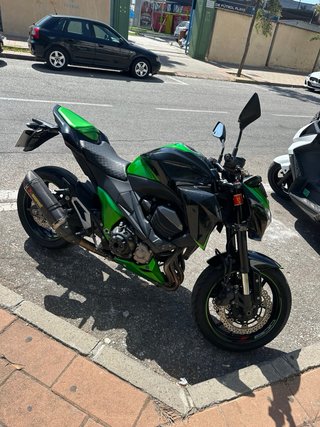 Kawasaki Z800 Naked ITV y Extras