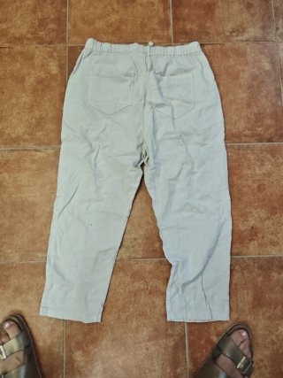 Pantalón beige con goma
