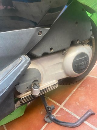 Peugeot Satelis 250 Maxi Scooter Negra