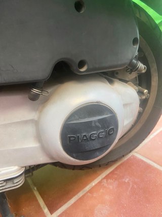 Peugeot Satelis 250 Maxi Scooter Negra
