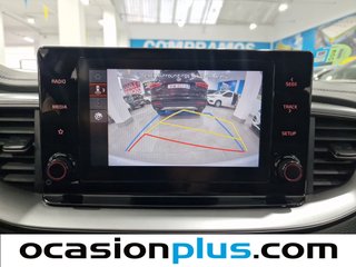 Kia Ceed 1.6 MHEV iMT Drive 100 kW (136 CV)