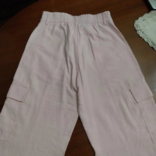 Pantalón rosa Lefties