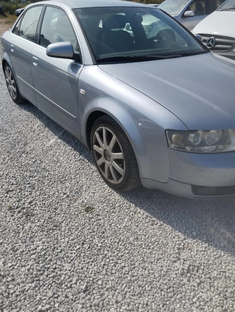 Audi A4 2002 - foto 1