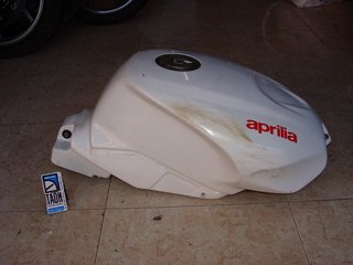 Depósito Aprilia RSV 1000 Factory '06
