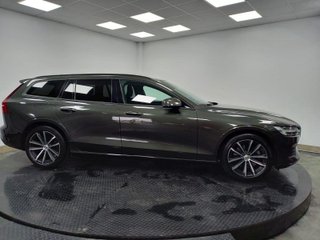 VOLVO V60 familiar 2.0 B4 (D) Momentum Auto