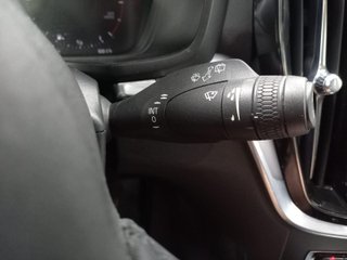 VOLVO V60 familiar 2.0 B4 (D) Momentum Auto