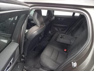 VOLVO V60 familiar 2.0 B4 (D) Momentum Auto