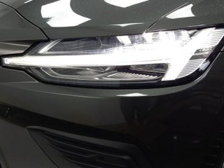VOLVO V60 familiar 2.0 B4 (D) Momentum Auto