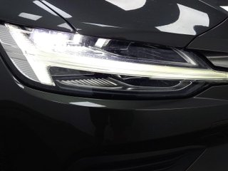 VOLVO V60 familiar 2.0 B4 (D) Momentum Auto