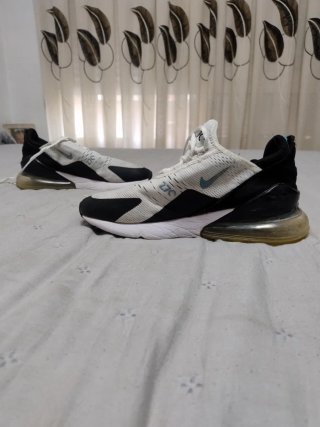 Nike Air Max 270