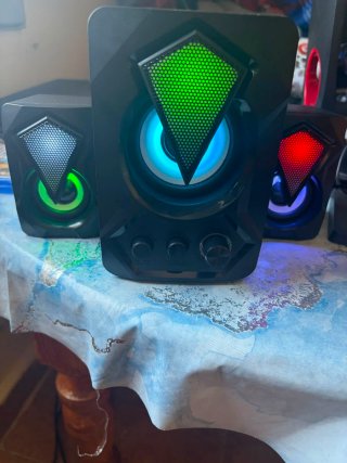 Altavoces Gaming 2.1 RGB con Subwoofer