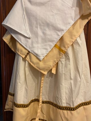 Traje Neska Amarillo y Naranja Claro