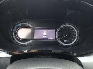 KIA NIRO crossover 1.6 GDi HEV 104kW 141 CV Drive