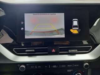 KIA NIRO crossover 1.6 GDi HEV 104kW 141 CV Drive