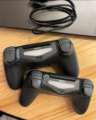2 PS4 Mandos