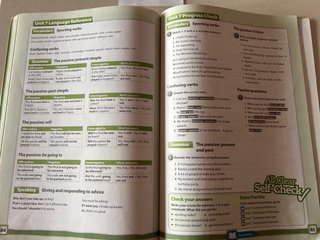 Libro de ingles y cuadernillo ibsn 9780230485501