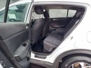KIA SPORTAGE 1.6 CRDI MHEV Business 100kW (136CV) 4x4