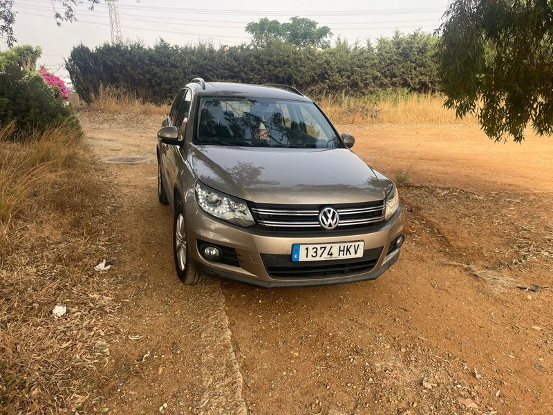 Volkswagen Tiguan 2013 - foto 1