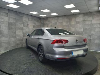 VOLKSWAGEN PASSAT Executive 2.0 TDI 110kW (150CV)