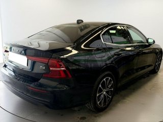 VOLVO S60 B4 FWD MOMENTUM PRO OUT